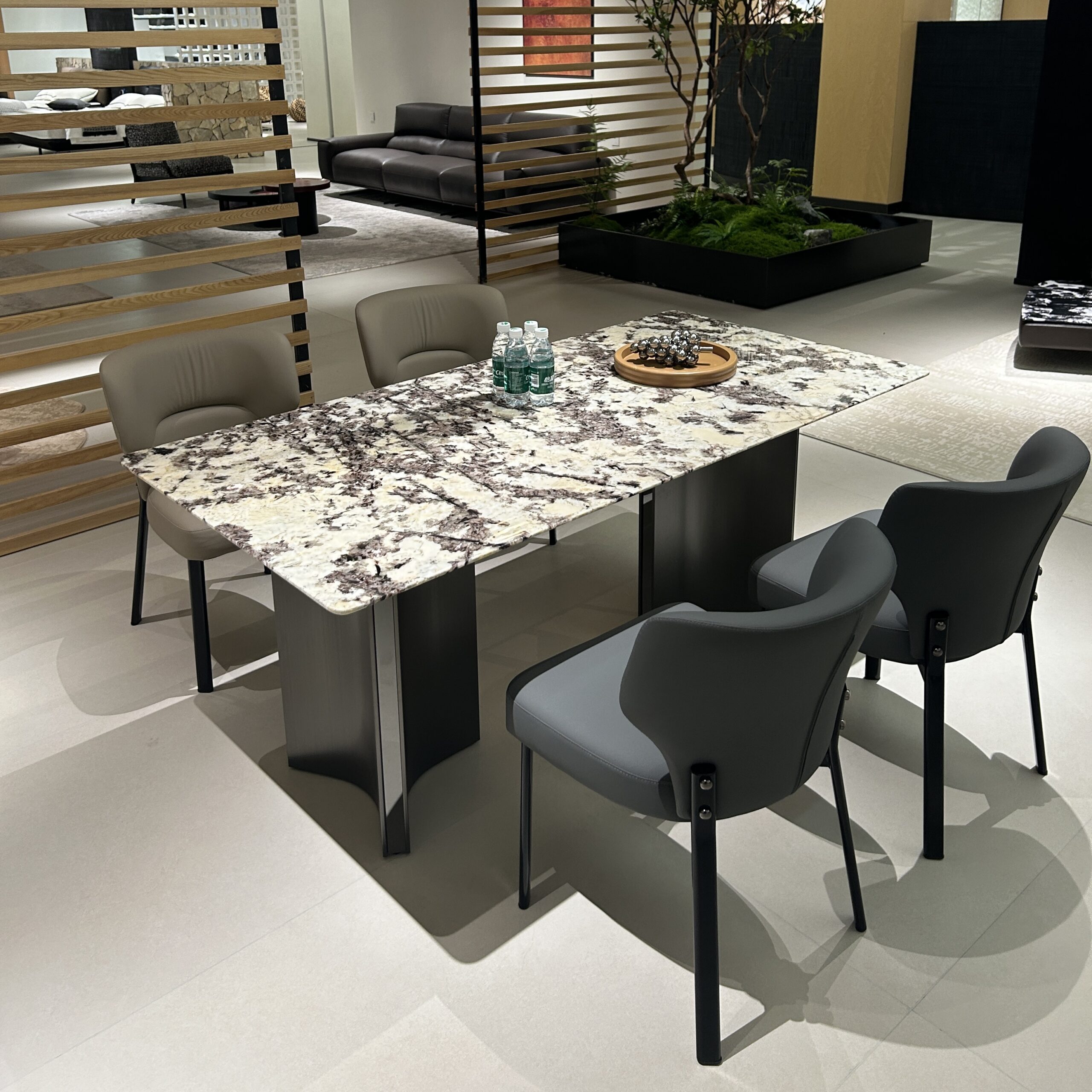 Luxury stone long dining table - Image 1