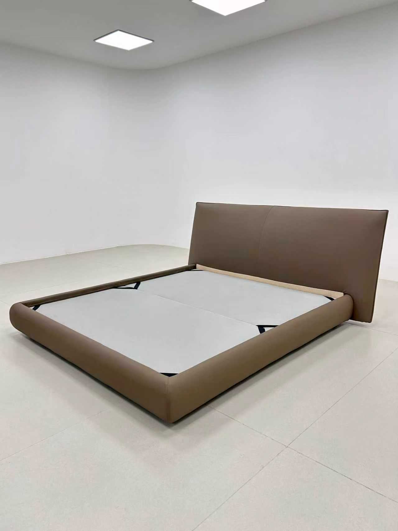 Suite‑Style Upholstered Bed - Image 4