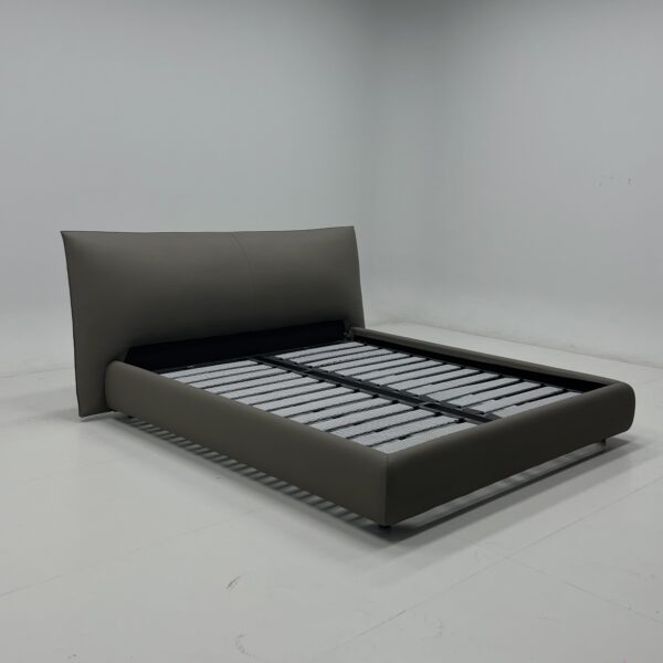 Suite‑Style Upholstered Bed